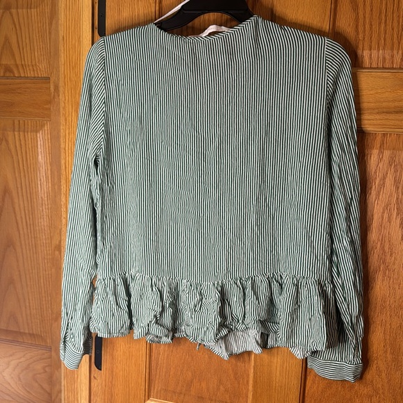 Zara striped ruffle shirt, Size XL - Picture 4 of 4